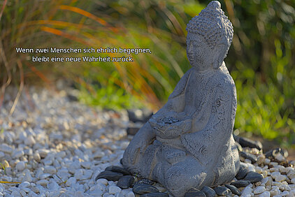 Buddha im Garten